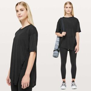 Lululemon Sneak Out Short Sleeve in
Black